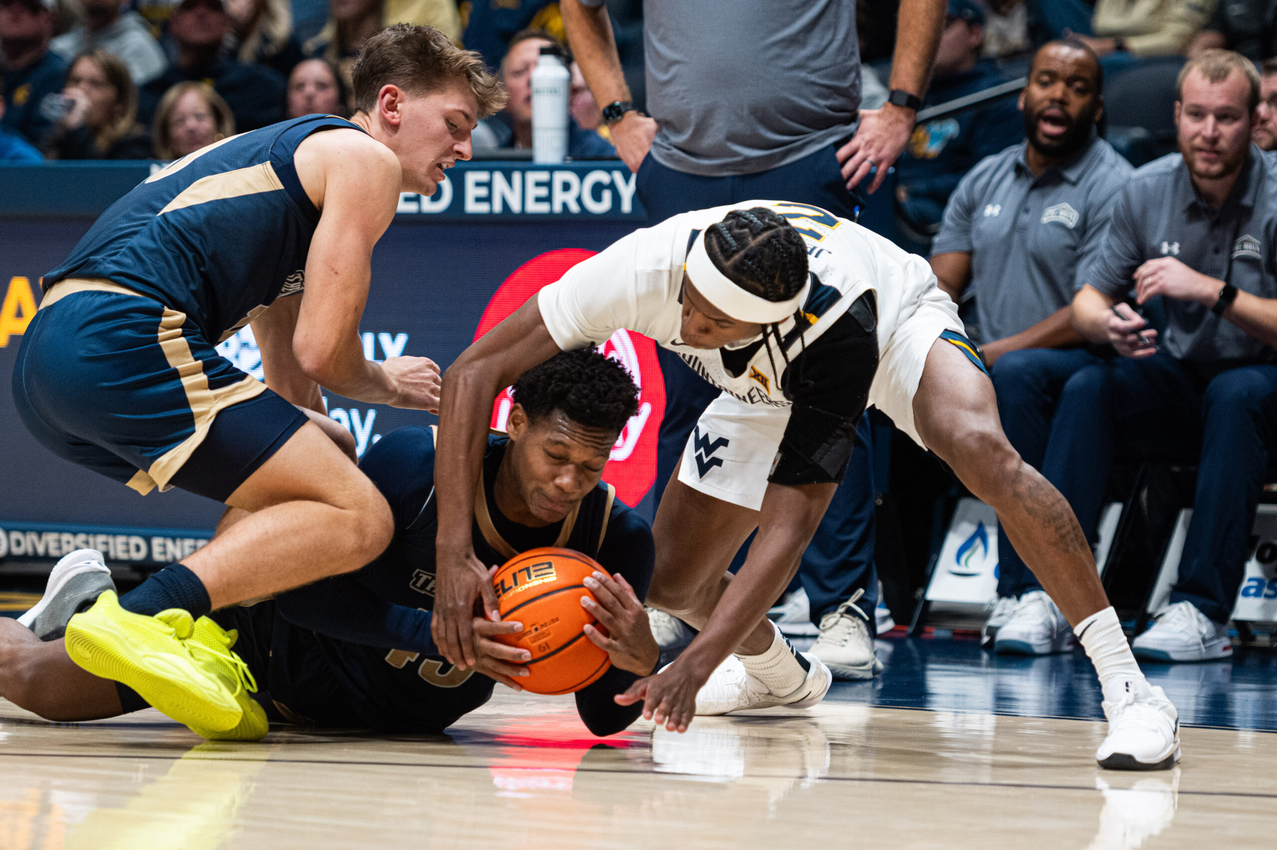 Ross Hodge wins WVU hoops debut with 70-54 victory over Mount St. Mary's